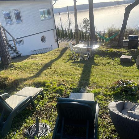 Nice Apartment With1 Bedroom Separate Living Room With A Sofa Bed And A Tiny Kitchen A Bathroom Located In Nordstrand Near By The Sea For 3 Guests With A Garden And Grill 5 Extra Guests With Extra Cost In The Cabin With Sea View Just Outside The Apar Oslo Exteriör bild