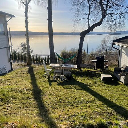 Nice Apartment With1 Bedroom Separate Living Room With A Sofa Bed And A Tiny Kitchen A Bathroom Located In Nordstrand Near By The Sea For 3 Guests With A Garden And Grill 5 Extra Guests With Extra Cost In The Cabin With Sea View Just Outside The Apar Oslo Exteriör bild