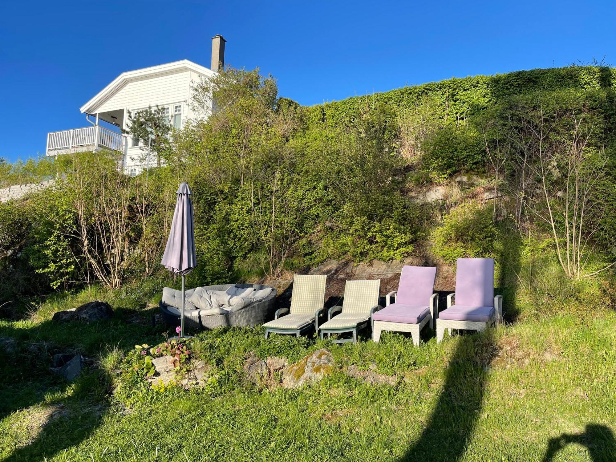 Nice Apartment With1 Bedroom Separate Living Room With A Sofa Bed And A Tiny Kitchen A Bathroom Located In Nordstrand Near By The Sea For 3 Guests With A Garden And Grill 5 Extra Guests With Extra Cost In The Cabin With Sea View Just Outside The Apar Oslo Exteriör bild